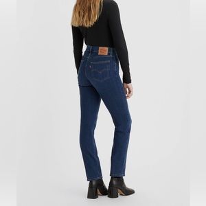 ⭐️4/$25⭐️ Levi’s 👖724 High Rise Straight Leg Jeans (with stretch)